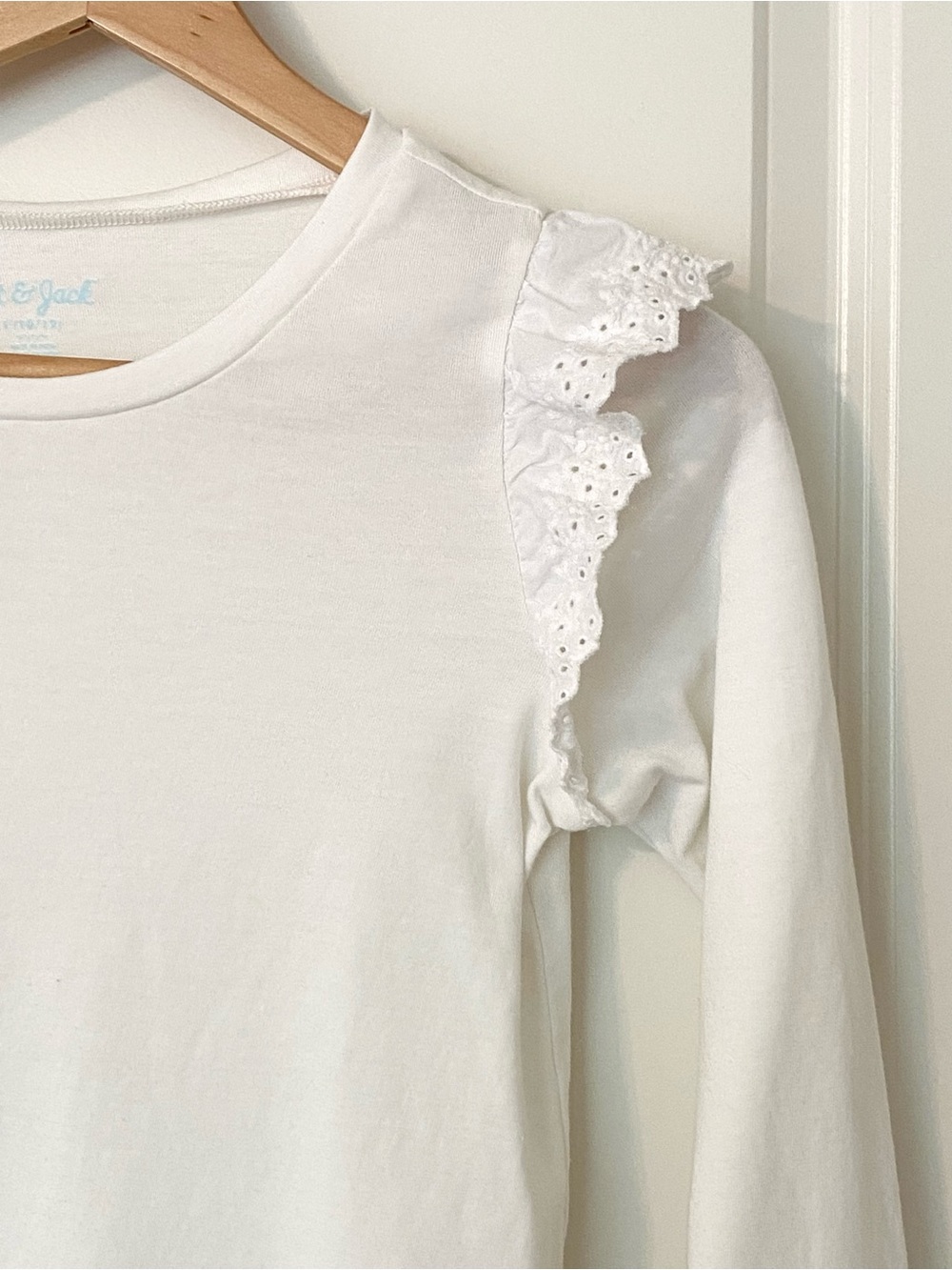 Cat & Jack White Eyelet Ruffle Long Sleeve Top Girls 10/12 Coquette Cottagecore